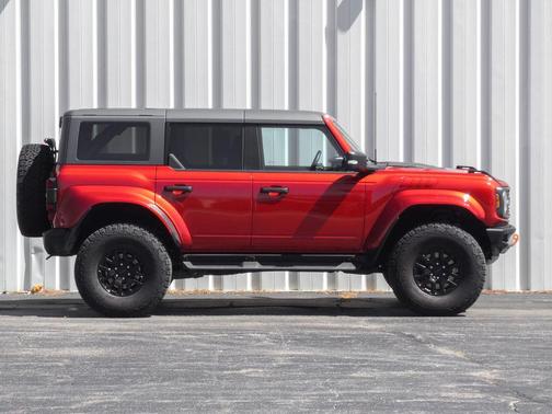 Chili Pepper Red 2024 Ford Bronco Raptor