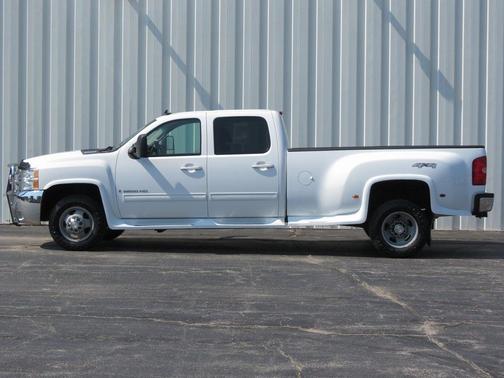 2009 Chevrolet Silverado 3500 LTZ Crew Cab
