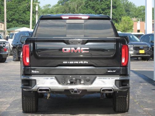 2022 GMC Sierra 1500 Limited SLT