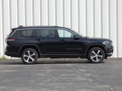 Diamond Black 2023 Jeep Grand Cherokee L Limited