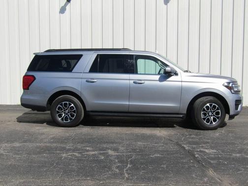 2024 Ford Expedition Max XLT