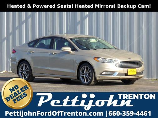 White Gold 2017 Ford Fusion SE
