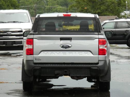 Silver Metallic 2024 Ford Maverick XLT