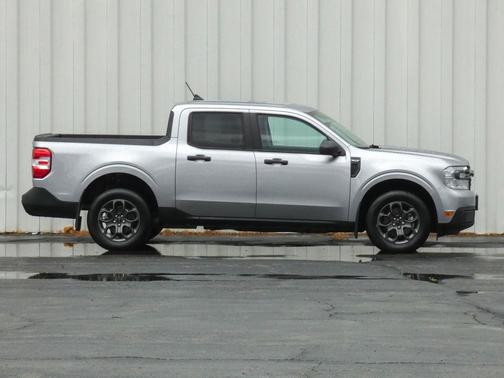 Silver Metallic 2024 Ford Maverick XLT