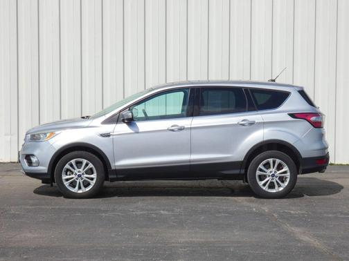 Ingot Silver 2017 Ford Escape SE