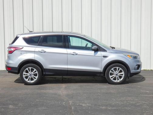 Ingot Silver 2017 Ford Escape SE