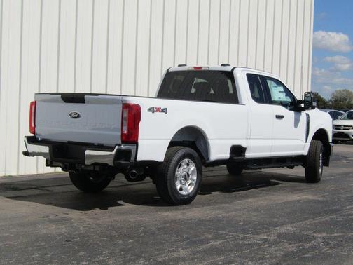2026 Ford F-350 XLT