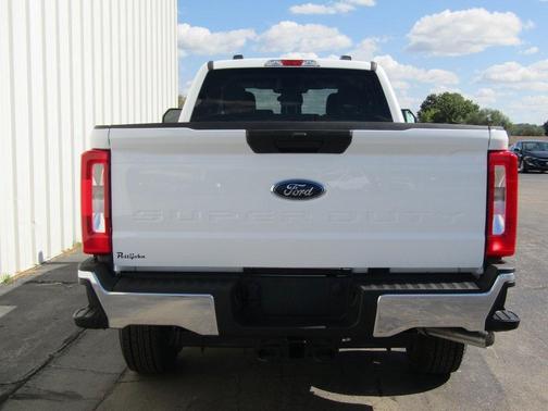 2026 Ford F-350 XLT
