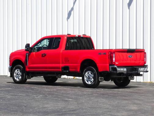 Race Red 2025 Ford F-250 XLT
