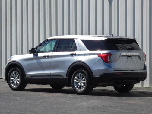 Silver Metallic 2021 Ford Explorer Base