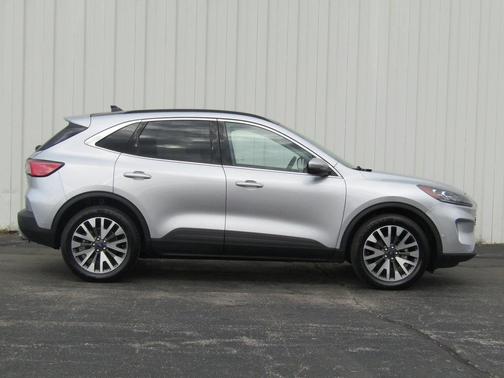 2020 Ford Escape Titanium