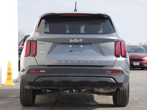 2022 Kia Sorento LX