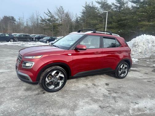 2023 Hyundai VENUE SEL