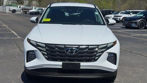 White 2024 Hyundai TUCSON SEL