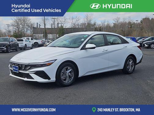 2024 Hyundai ELANTRA SE