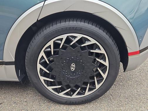 2022 Hyundai IONIQ 5 Limited