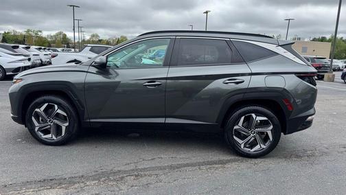Gray 2022 Hyundai TUCSON SEL