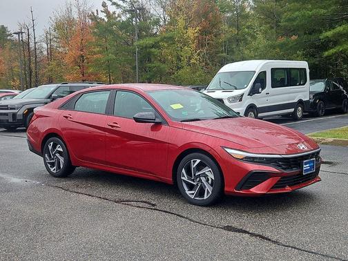 2025 Hyundai ELANTRA SEL Sport