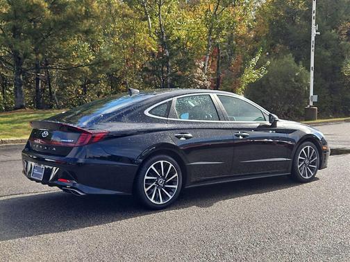 2023 Hyundai SONATA Limited
