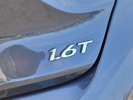 2020 Hyundai Veloster Turbo