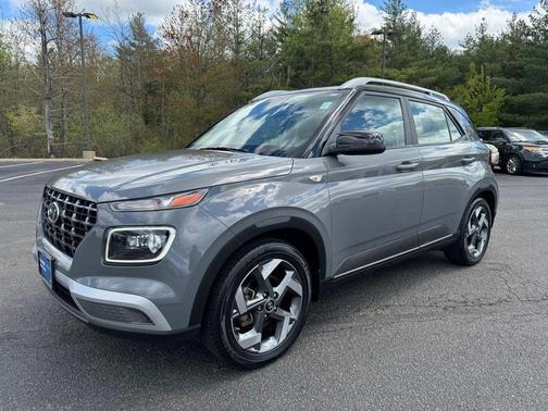 Gray 2022 Hyundai VENUE Limited