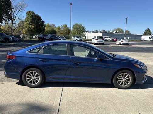 2018 Hyundai SONATA SE