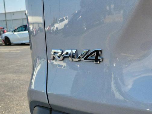 2019 Toyota RAV4 Hybrid LE