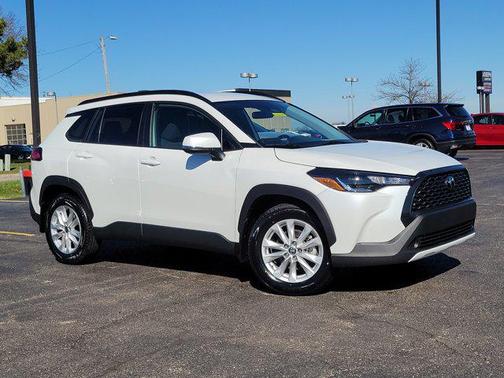 2023 Toyota Corolla Cross LE