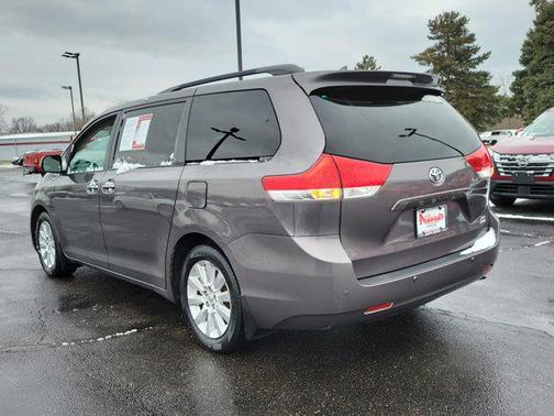 2012 Toyota Sienna XLE