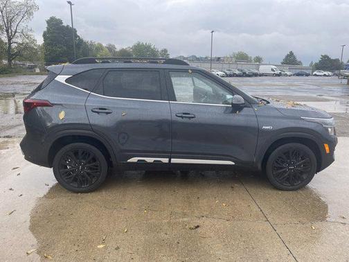 2022 Kia Seltos Nightfall Edition