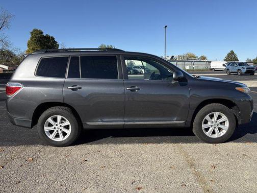 2013 Toyota Highlander SE