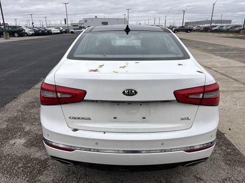 2016 Kia Cadenza Limited