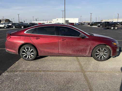 2022 Chevrolet Malibu FWD RS