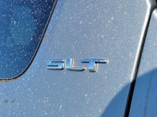 2023 GMC Acadia FWD SLT