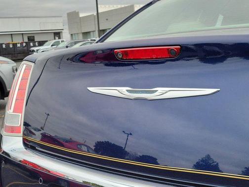 2013 Chrysler 300C Base