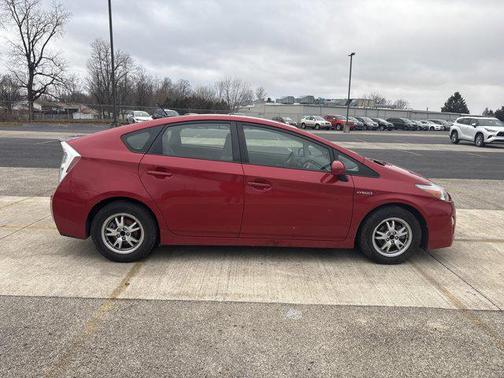 2010 Toyota Prius III