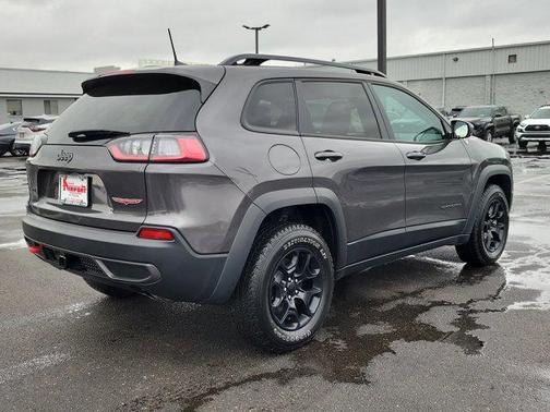 2022 Jeep Cherokee Trailhawk