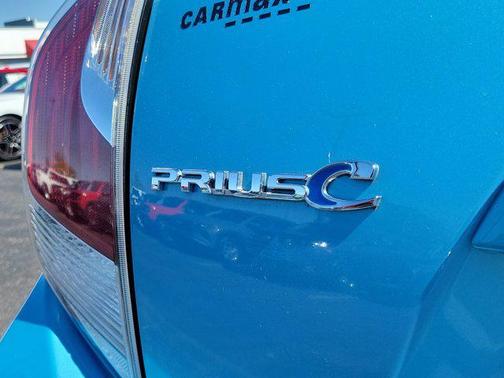 2016 Toyota Prius c Two