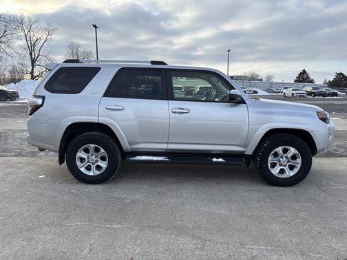 2024 Toyota 4Runner SR5