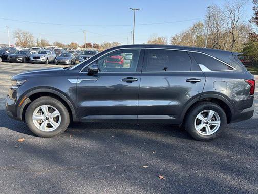 2023 Kia Sorento LX