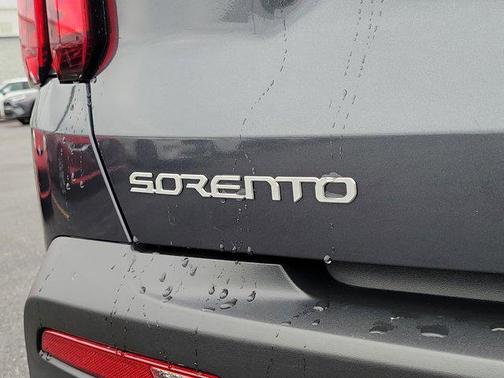 2023 Kia Sorento LX