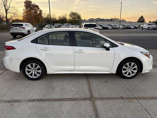 2023 Toyota Corolla Hybrid LE