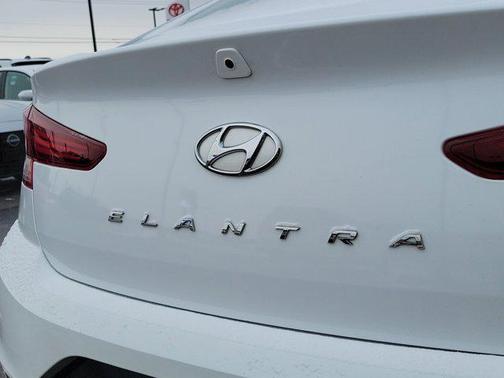 2020 Hyundai ELANTRA Limited