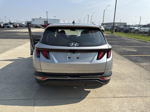 2024 Hyundai TUCSON SE