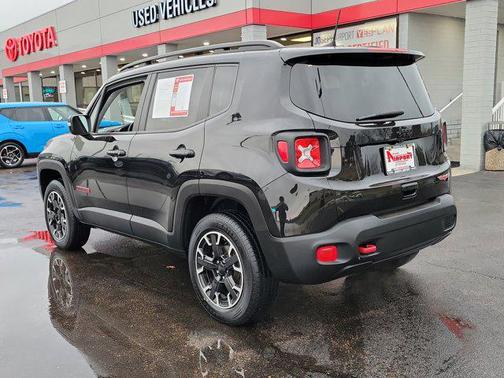 2023 Jeep Renegade Trailhawk
