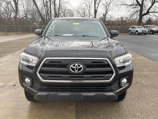 2017 Toyota Tacoma SR5