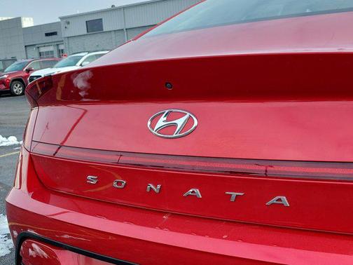 2022 Hyundai SONATA SE