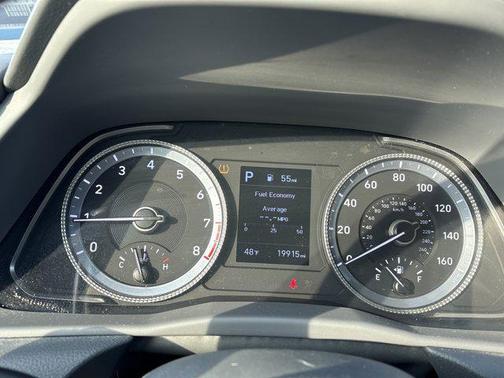 2022 Hyundai SONATA SE