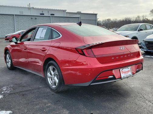 2022 Hyundai SONATA SE