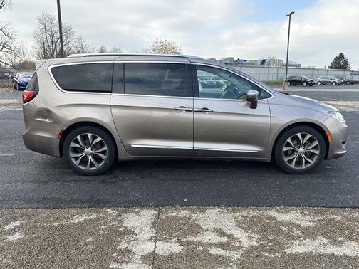 2018 Chrysler Pacifica Limited